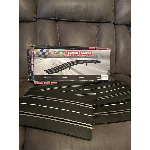 Carrera Digital 124 #20020587 1:24 Scale Crossing - Track Only! - Picture 6 of 8